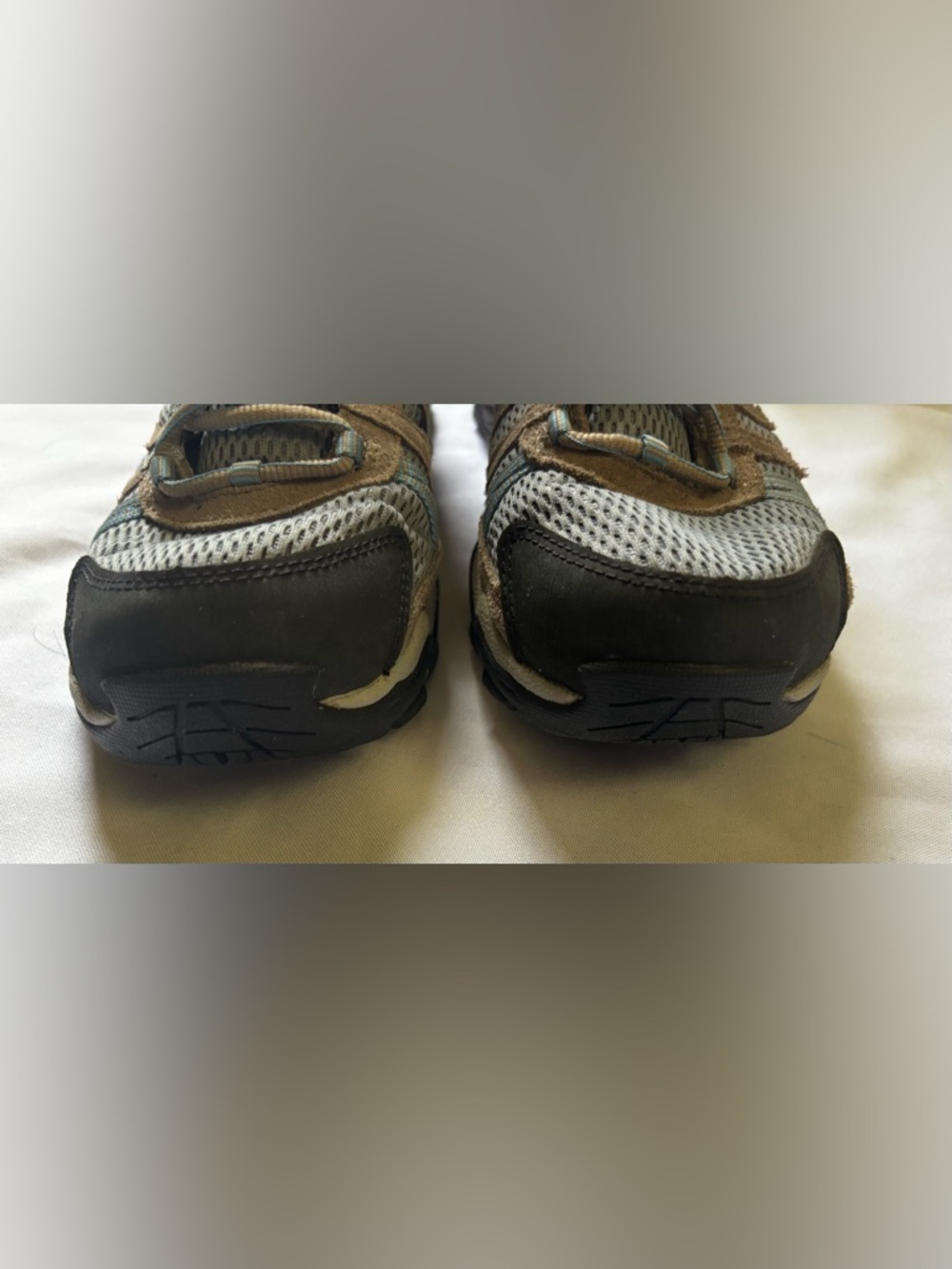 Columbia Women’s Waterproof Hiking Boots in Taupe/Blue Sz 9.5 - Picture 3 of 5